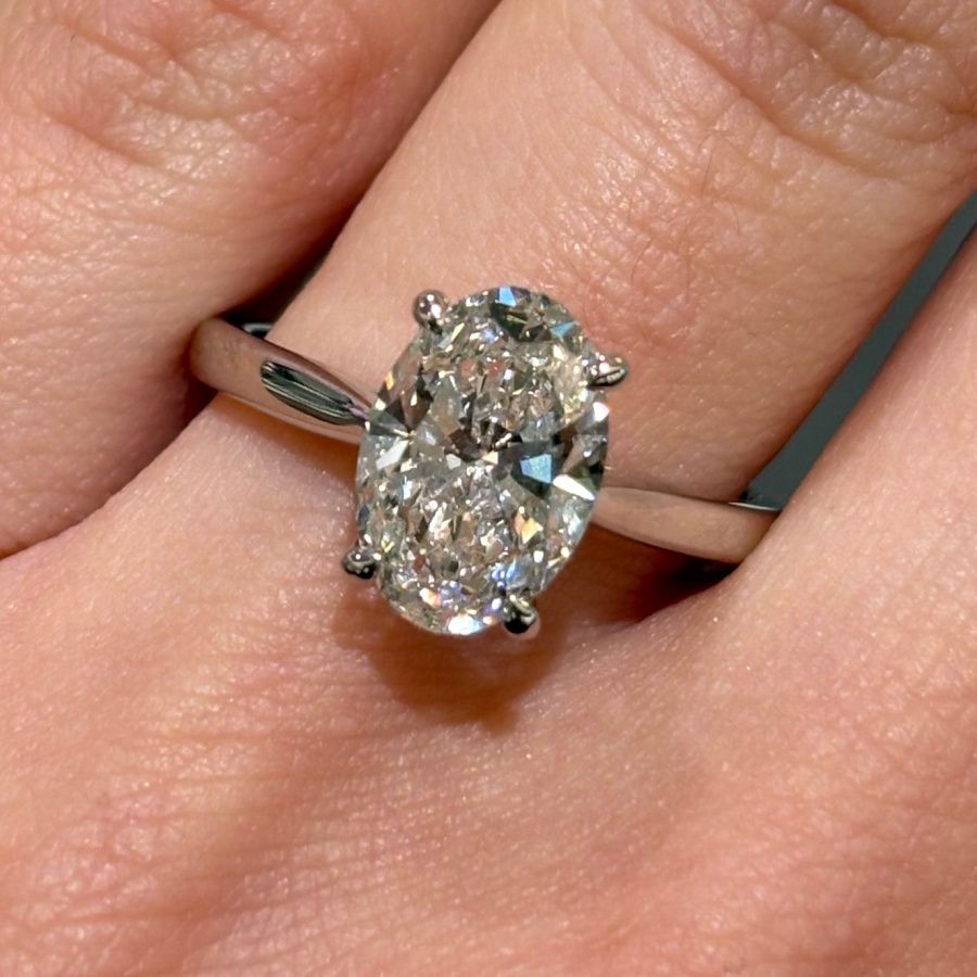 Platinum 2.10ct  G VVS2 Oval Cut Lab Grown Diamond Solitaire Ring