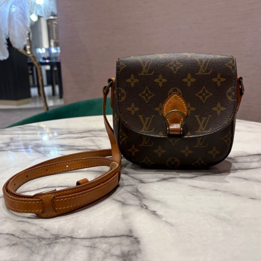 Pre-Owned Louis Vuitton Saint Cloud Vintage Crossbody Bag in Monogram Canvas