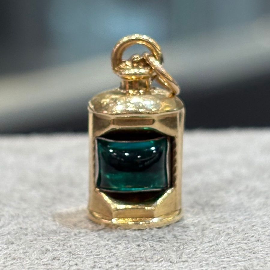 Pre-Owned 9ct Yellow Gold Green Lantern Charm
