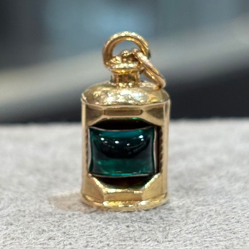 Pre-Owned 9ct Yellow Gold Green Lantern Charm