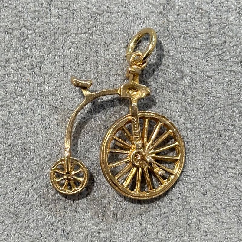 Pre-Owned 9ct Yellow Gold Penny Farthing Bicycle Charm 1.7g