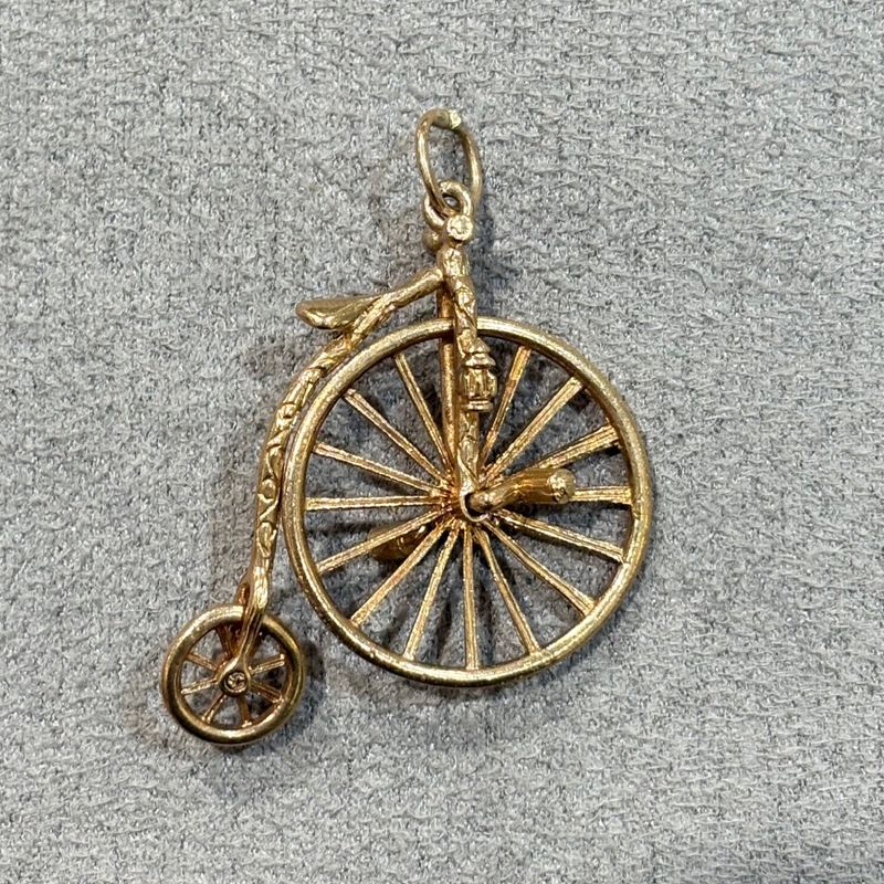 Pre-Owned 9ct Yellow Gold Penny Farthing Bicycle Charm