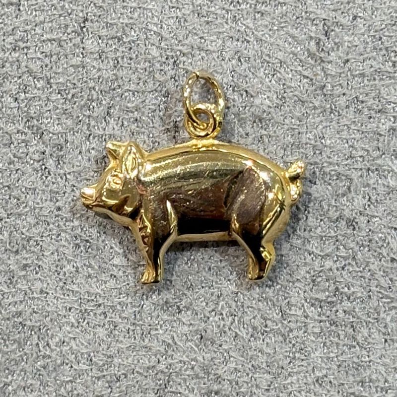 Pre-Owned 9ct Yellow Gold Flat Pig Charm