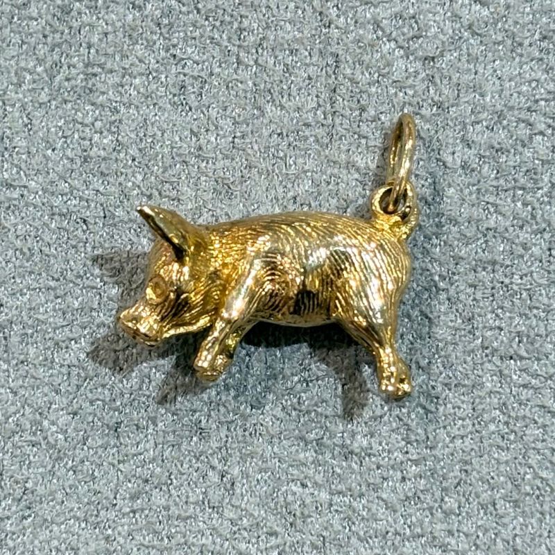 Pre-Owned 9ct Yellow Gold Pig Charm 3.3g