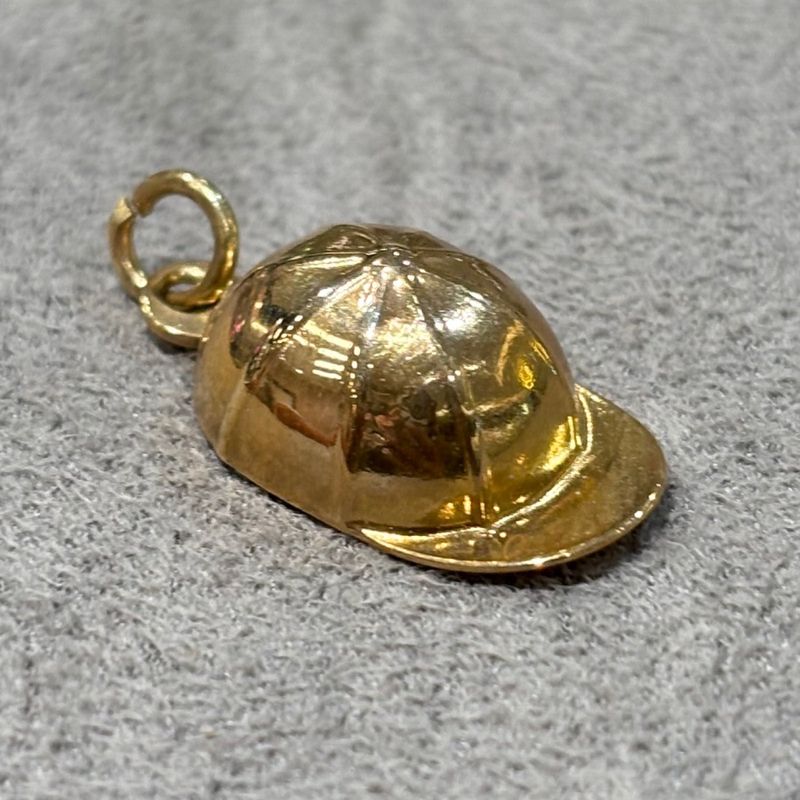 Pre-Owned 9ct Yellow Gold Baseball Cap Charm