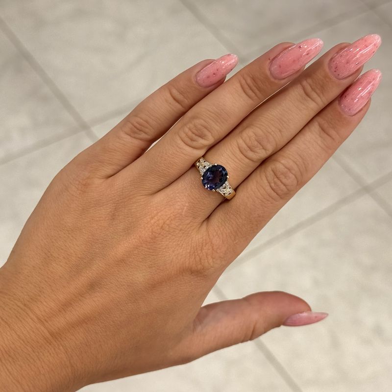 Pre-Owned 9ct Yellow Gold 2.40ct Amethyst &amp; Diamond Ring
