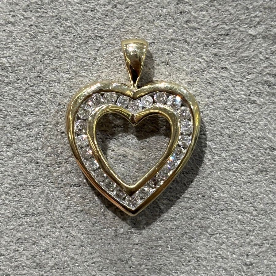 Pre-Owned 9ct Yellow Gold 0.50ct Diamond Heart Pendant