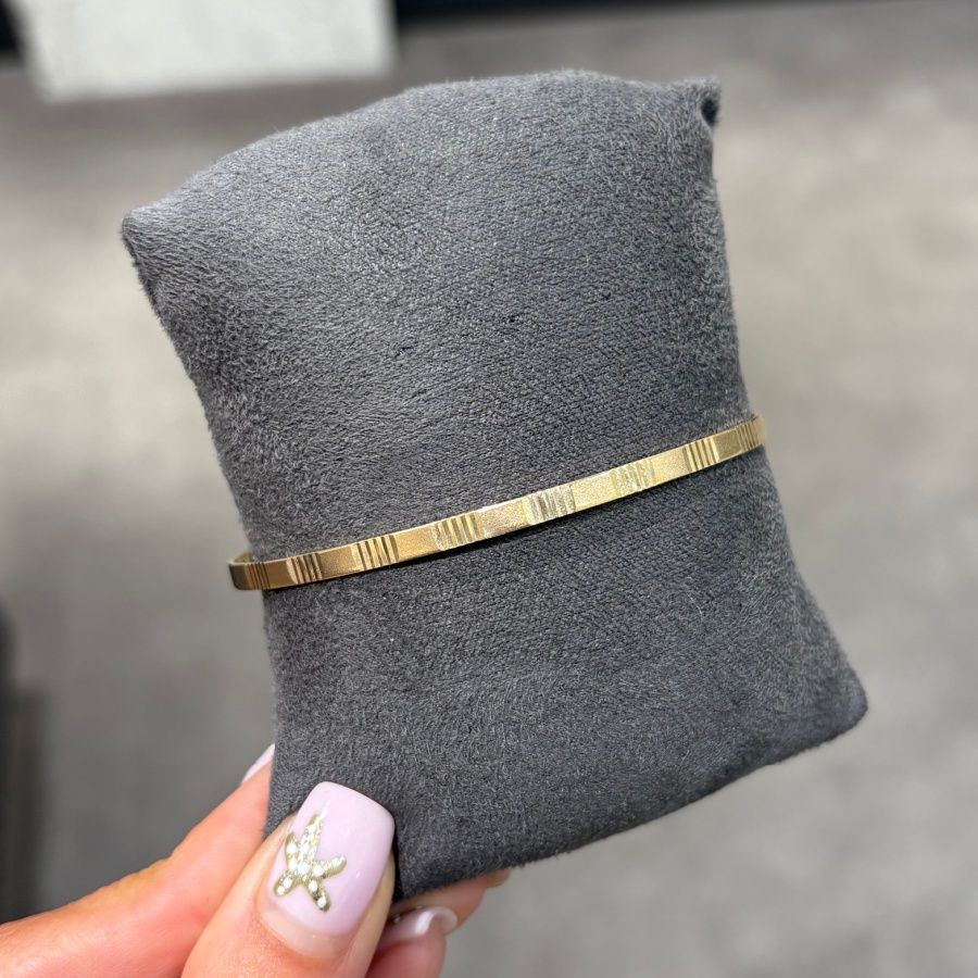 Pre-Owned 9ct Yellow Gold 3mm Patterned Slave Bangle 5.5g