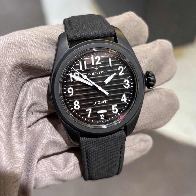 Pre-Owned Zenith Pilot Automatic 40mm Ceramic Gents Watch 49.4000.3620/21.I001