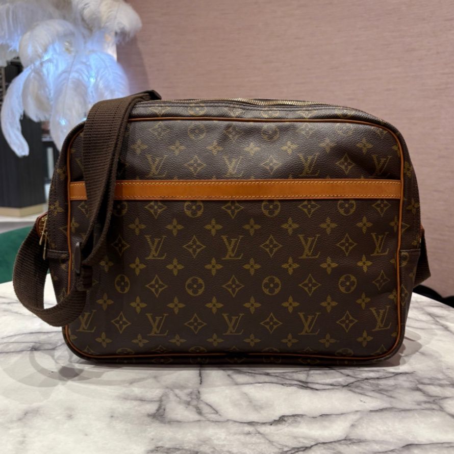 Pre-Owned Louis Vuitton Reporter GM in Monogram Canvas