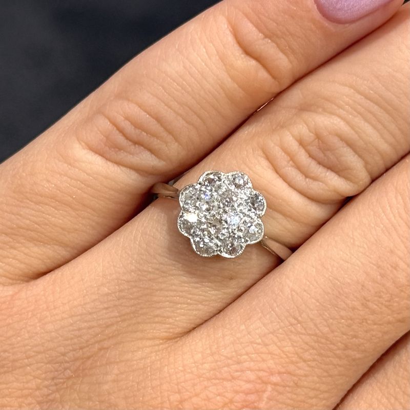 Pre-Owned Platinum Vintage Old Cut Diamond Flower Cluster Ring