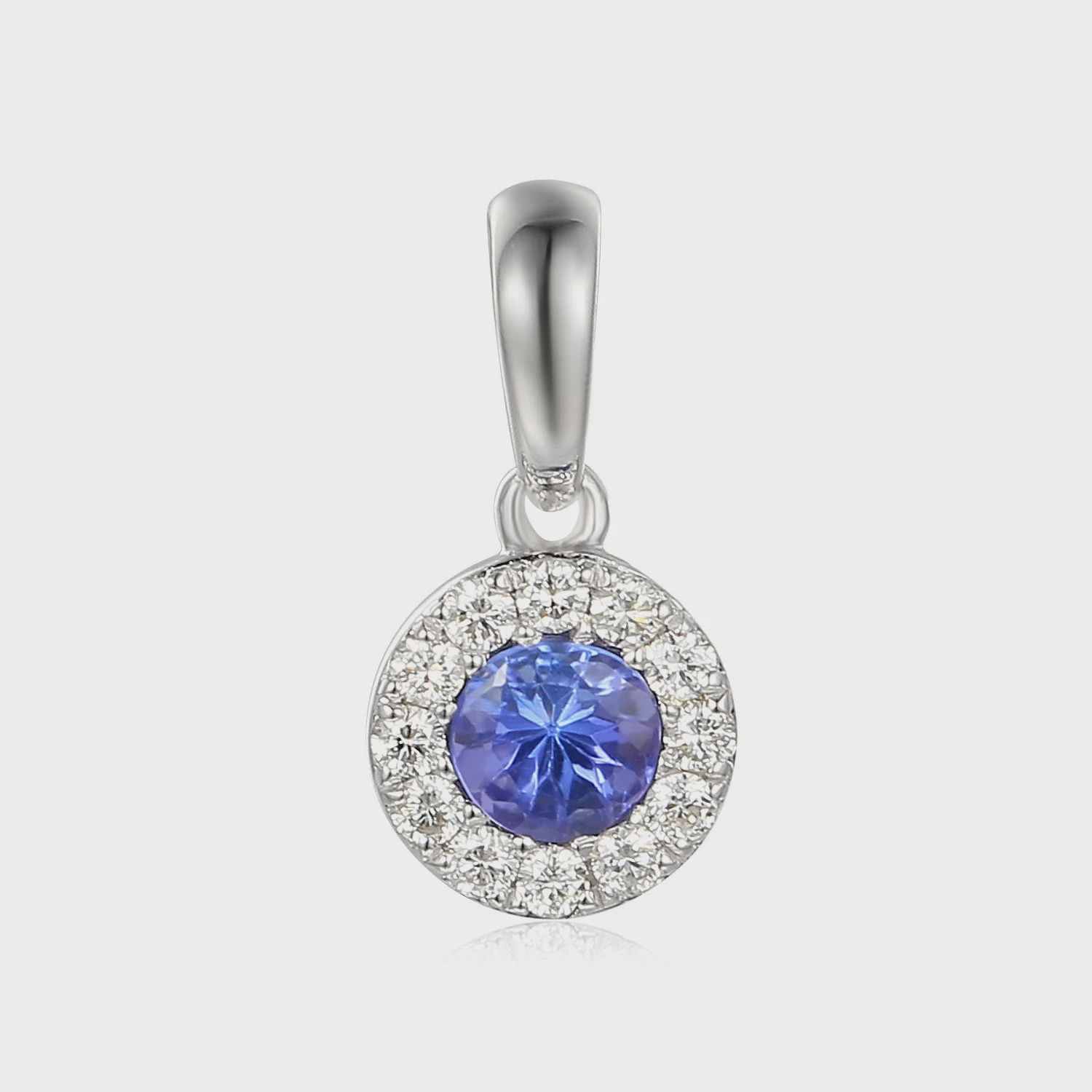 9ct White Gold Tanzanite 38pt/Diamonds 14pt Pendant
