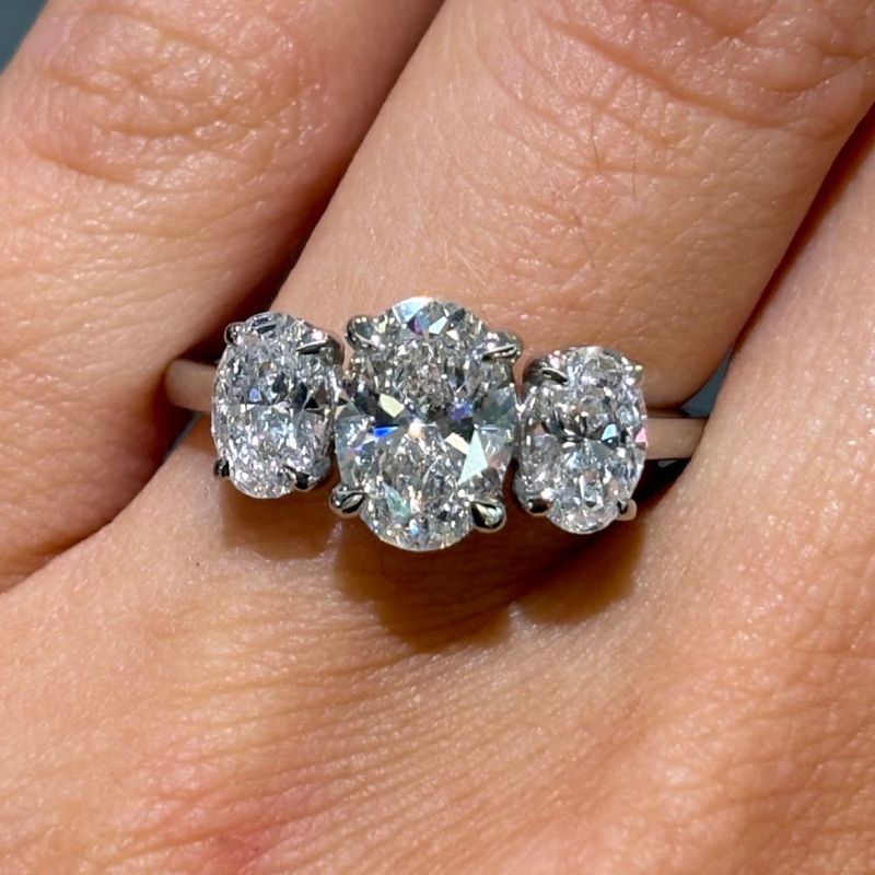 Platinum 2.20ct Oval Lab-Grown Diamond Three Stone Trilogy Ring Platinum 2.20ct Oval Lab-Grown Diamond Three Stone Trilogy Ring