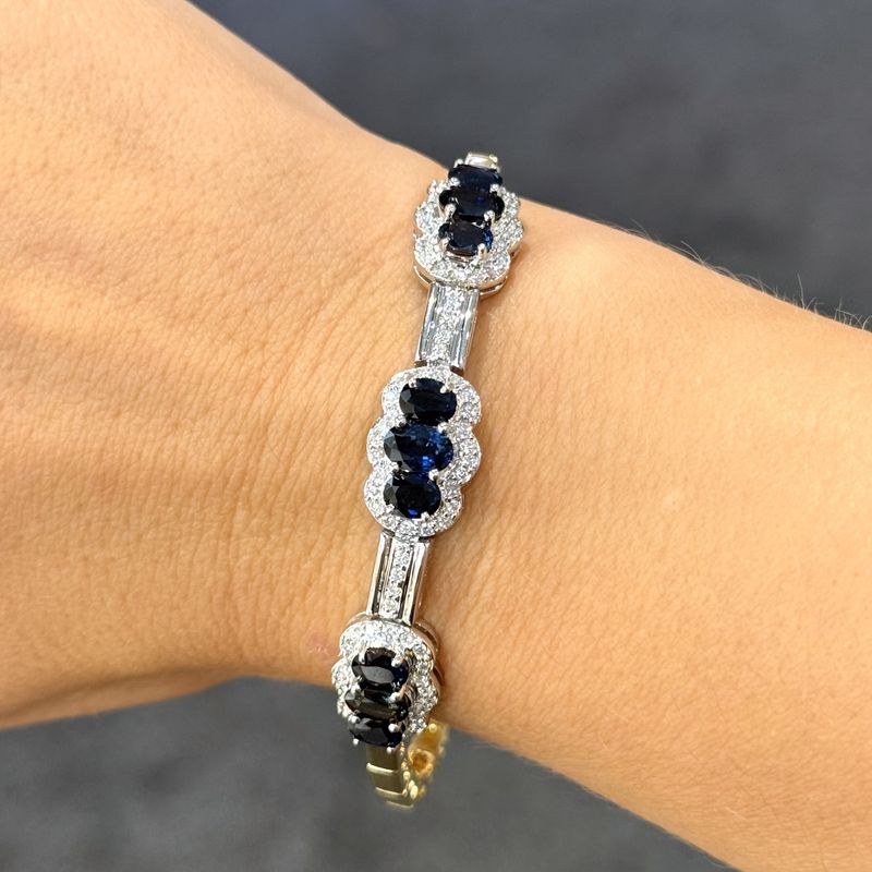 Pre-Owned 18ct Yellow Gold 4.65ct Sapphire &amp; 0.50ct Diamond Bracelet