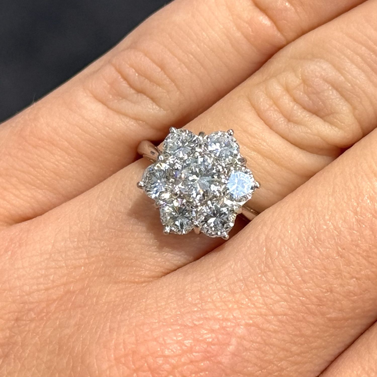 Pre-Owned 18ct White Gold 2.00ct Diamond Cluster Ring