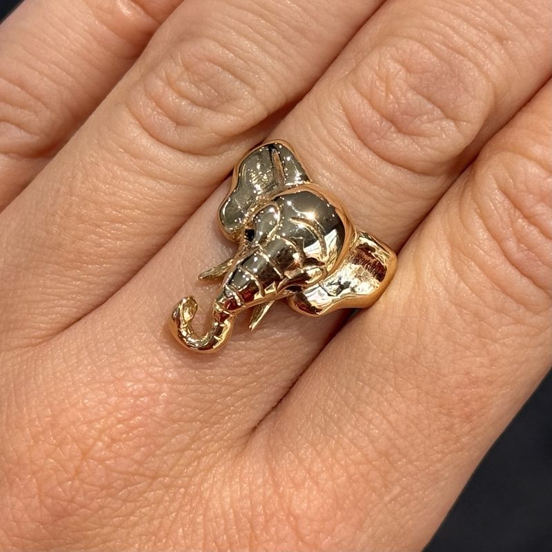 Pre-Owned 9ct Yellow Gold Elephant Head Ring