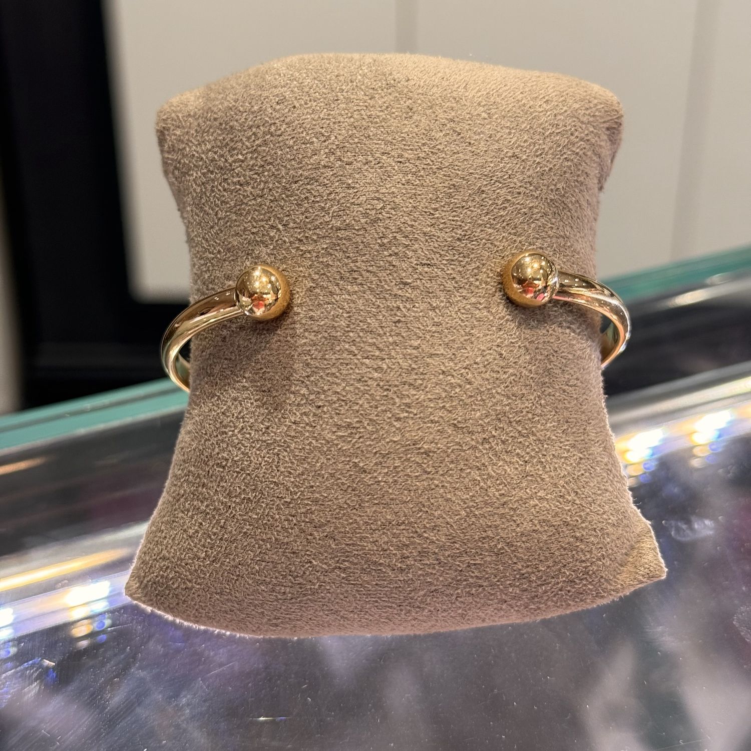 Pre-Owned 9ct Yellow Gold Torque Bangle 15.6g