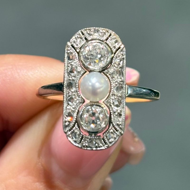 Pre-Owned 18ct White Gold Pearl &amp; Diamond Vintage Ring