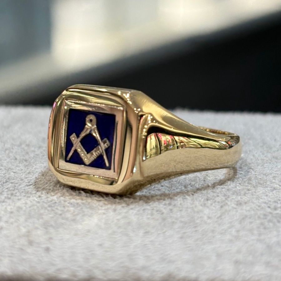 Pre-Owned 9ct Yellow Gold Swivel Masonic Ring