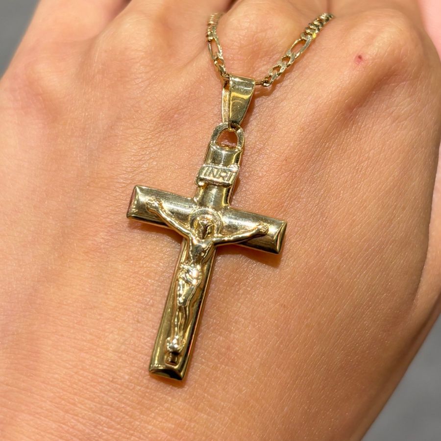 Pre-Owned 9ct Yellow Gold Cross Crucifix