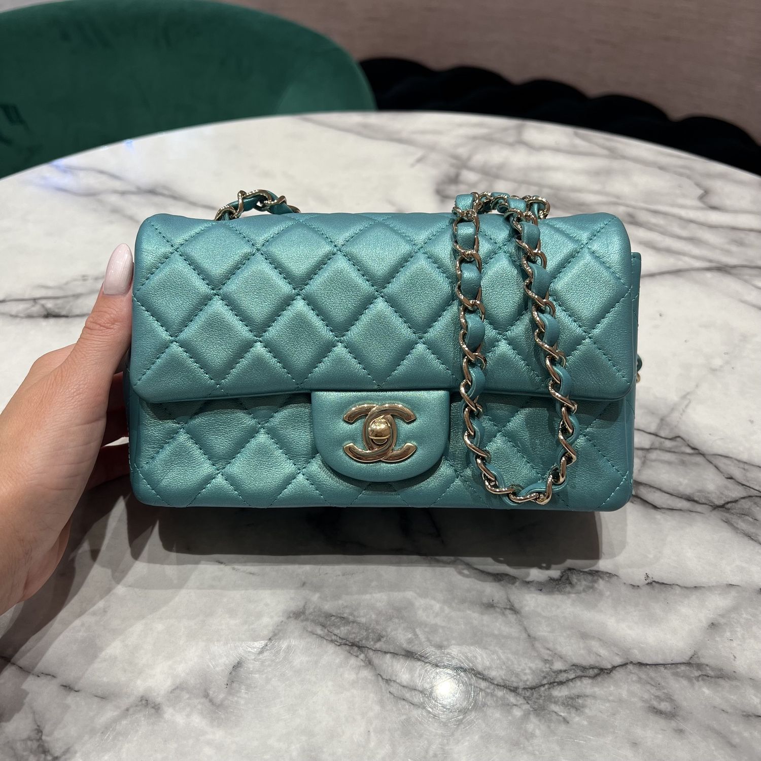 Pre-Owned Chanel Green Iridescent Mini Single Flap Quilted Lambskin with Light Gold Hardware