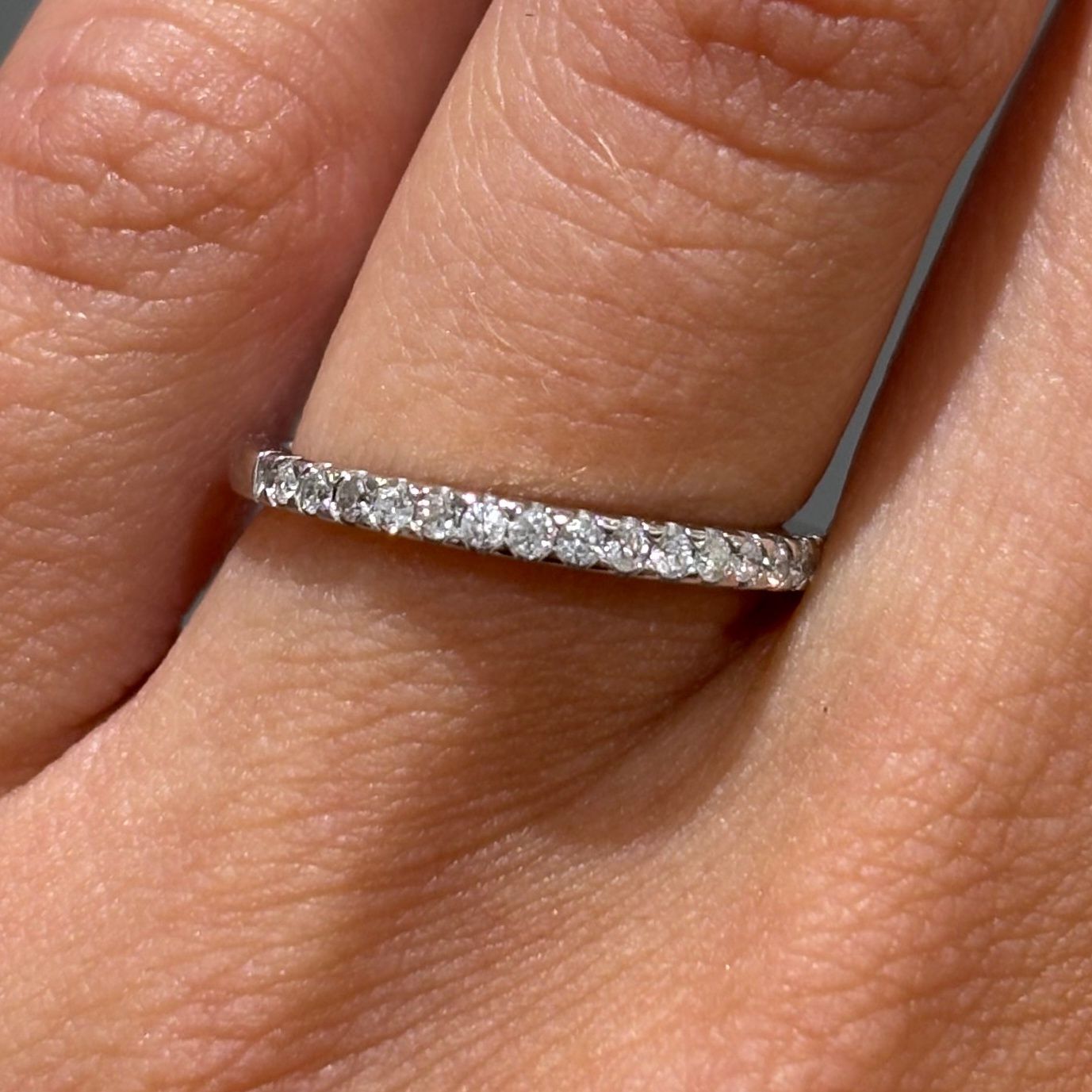 Pre-Owned 18ct White Gold 0.15ct Diamond 1/2 ET Ring