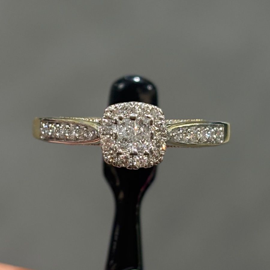 Pre-Owned 9ct Yellow Gold 0.33ct Diamond Halo Ring