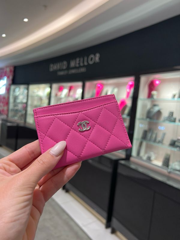 Pre-Owned Chanel Classic Hot Pink Lambskin Cardholder