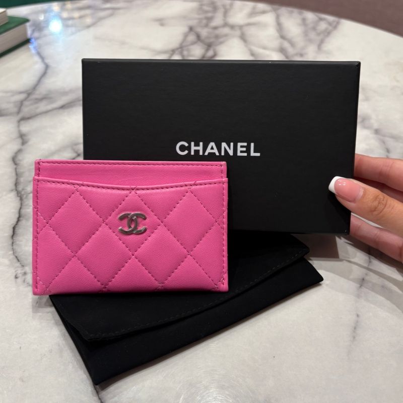 Pre-Owned Chanel Classic Hot Pink Lambskin Cardholder