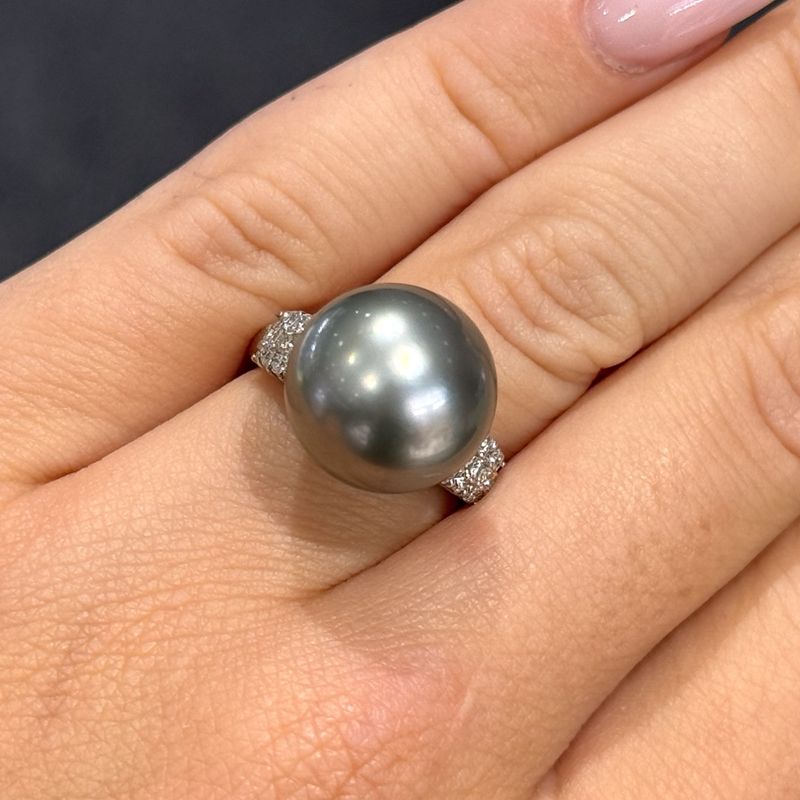 Pre-Owned Platinum 900 3.5mm Tahitian Pearl & 0.35ct Diamond Ring