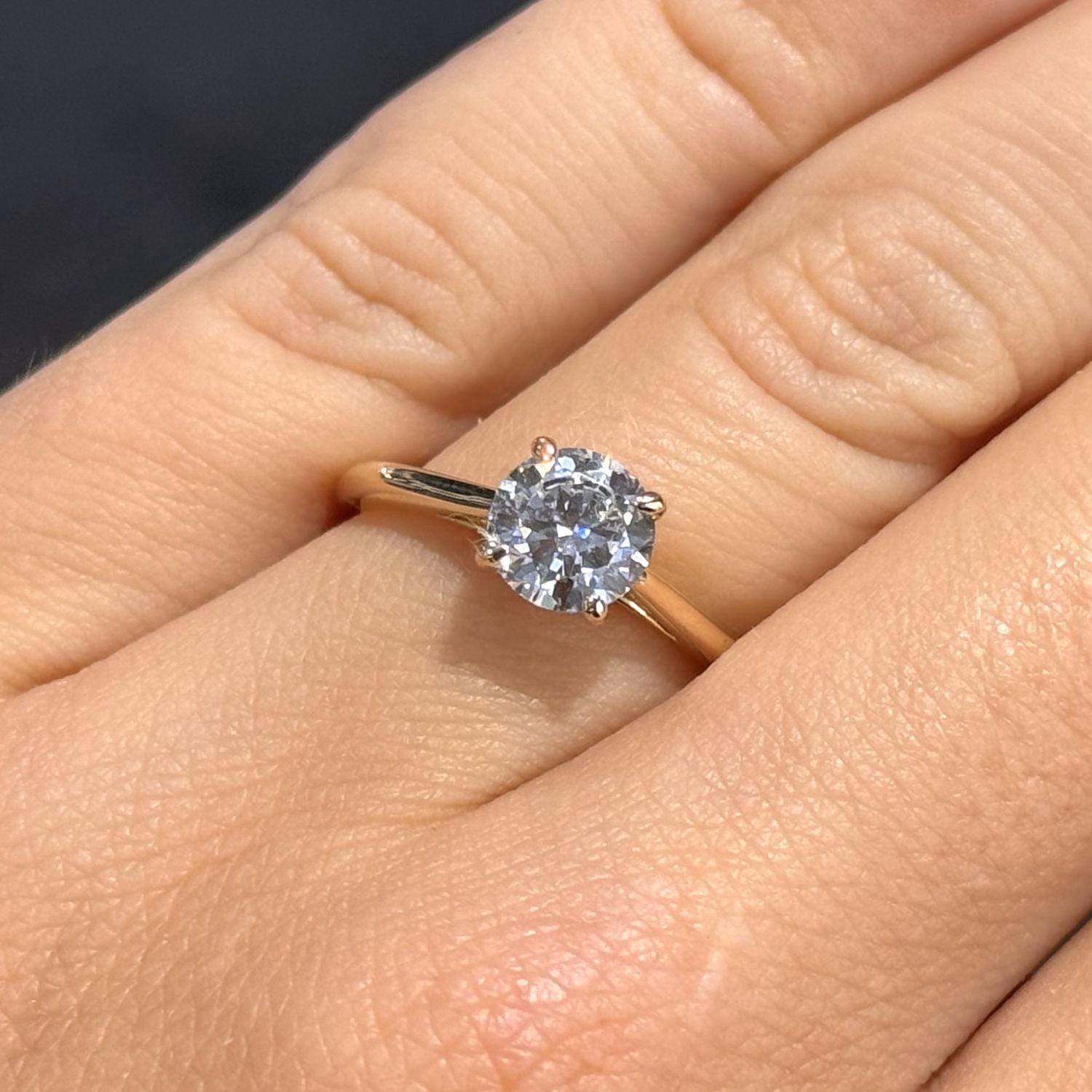 9ct Yellow Gold 1ct E VS1 Round Brilliant Lab Grown Diamond Solitaire Ring