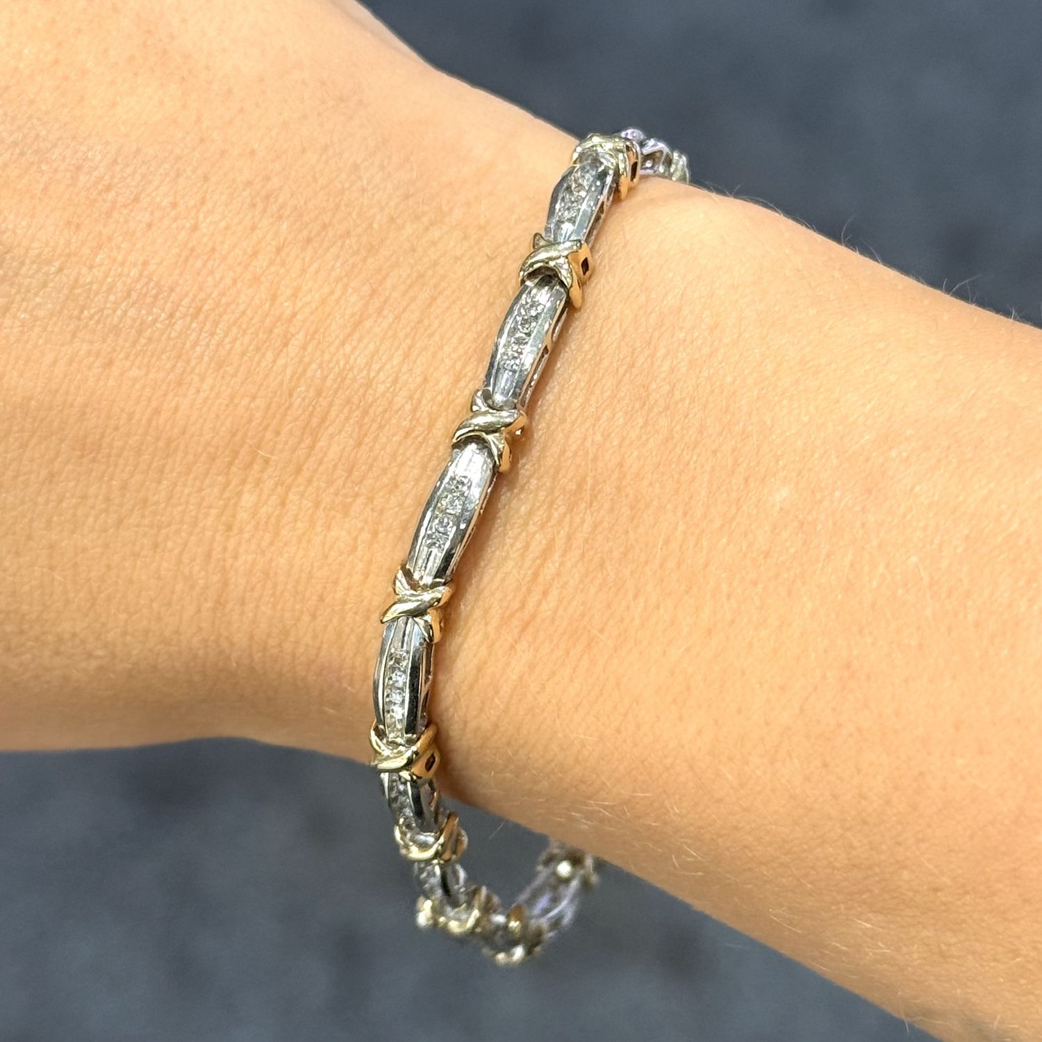 Pre-Owned 9ct White &amp; Yellow Gold 0.56ct Diamond Tennis Bracelet