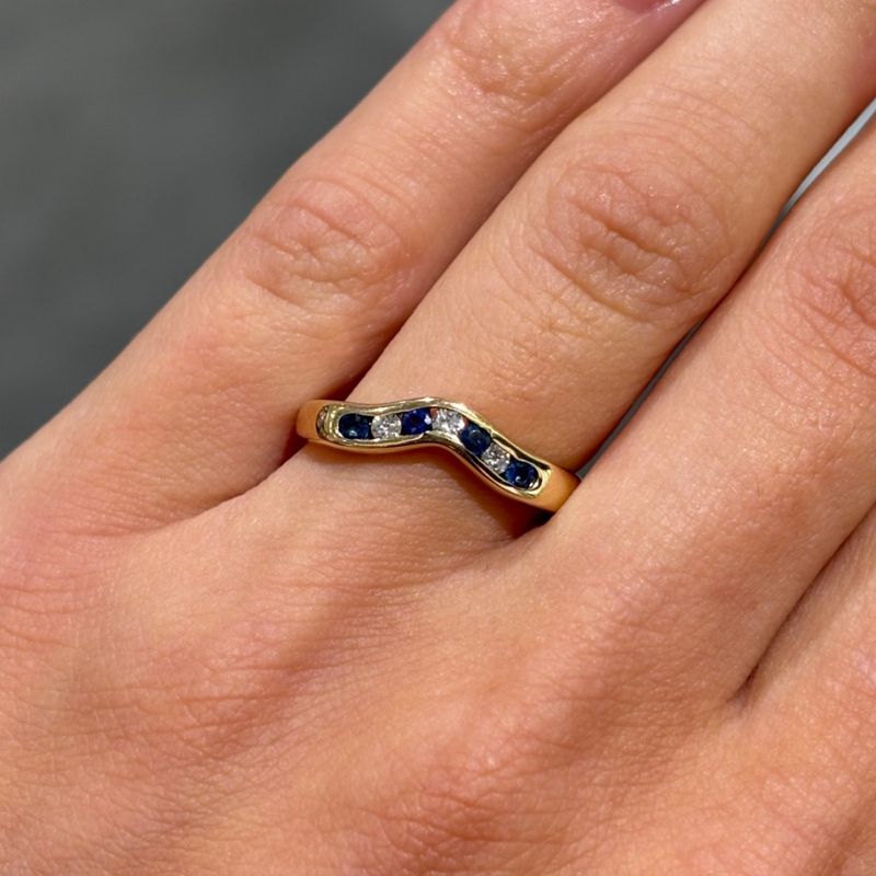 Pre-Owned 9ct Yellow Gold 0.20ct Sapphire & 0.09ct Diamond Shaped Eternity Ring Pre-Owned 9ct Yellow Gold 0.20ct Sapphire & 0.09ct Diamond Shaped Eternity Ring