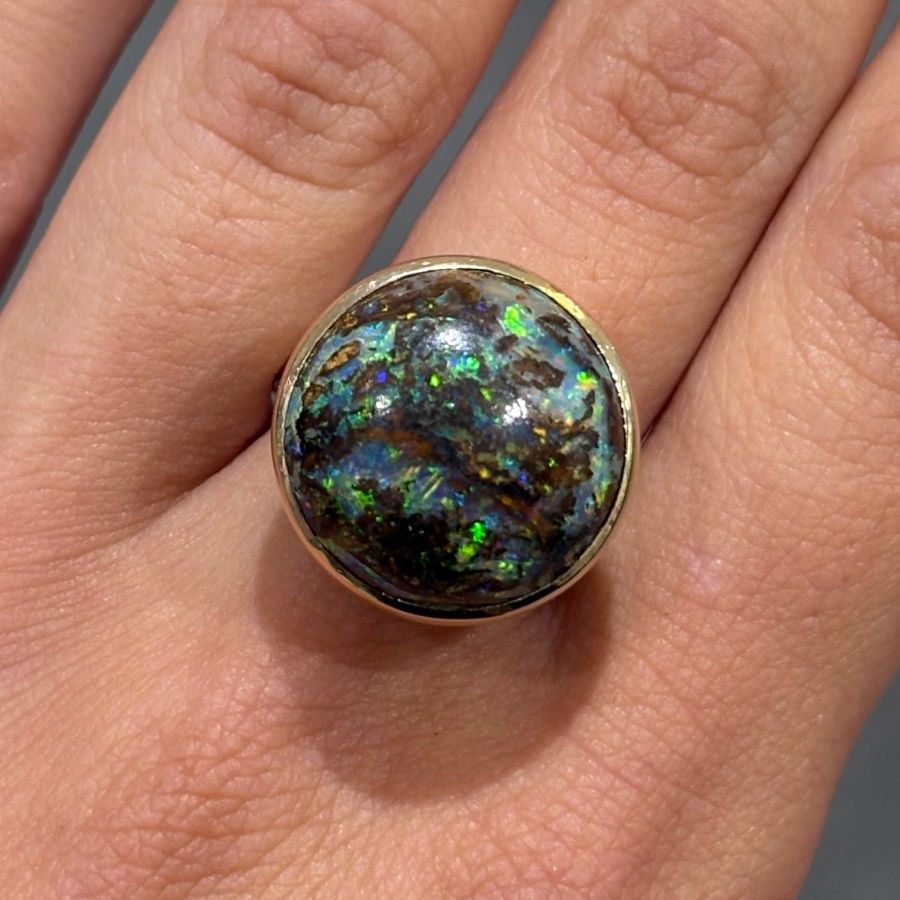 Pre-Owned 9ct Yellow Gold 11.4ct Cabochon Black Opal Ring