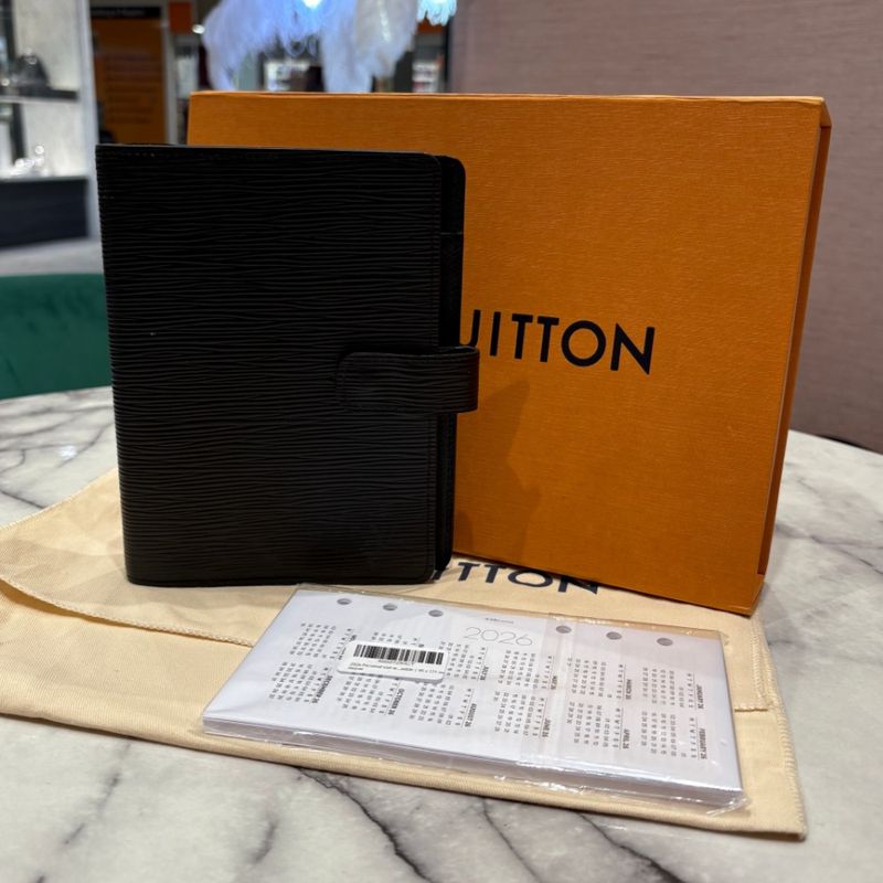Pre-Owned Louis Vuitton Agenda MM Notebook in Black Epi Leather