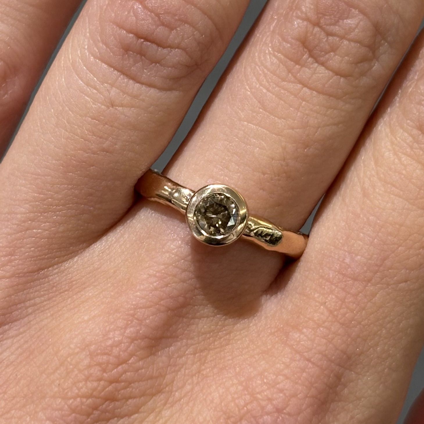 Pre-Owned 18ct Yellow Gold Alternative Rustic 0.45ct Diamond Solitaire