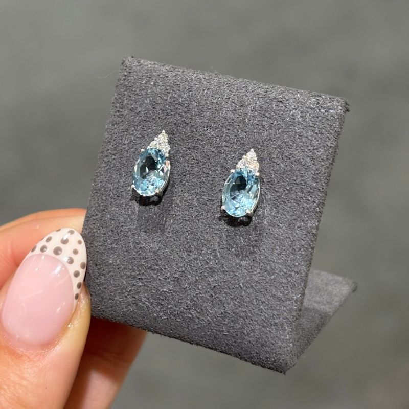 Pre-Owned 18ct White Gold 2.05ct Aquamarine &amp; 0.11ct Diamond Stud Earrings
