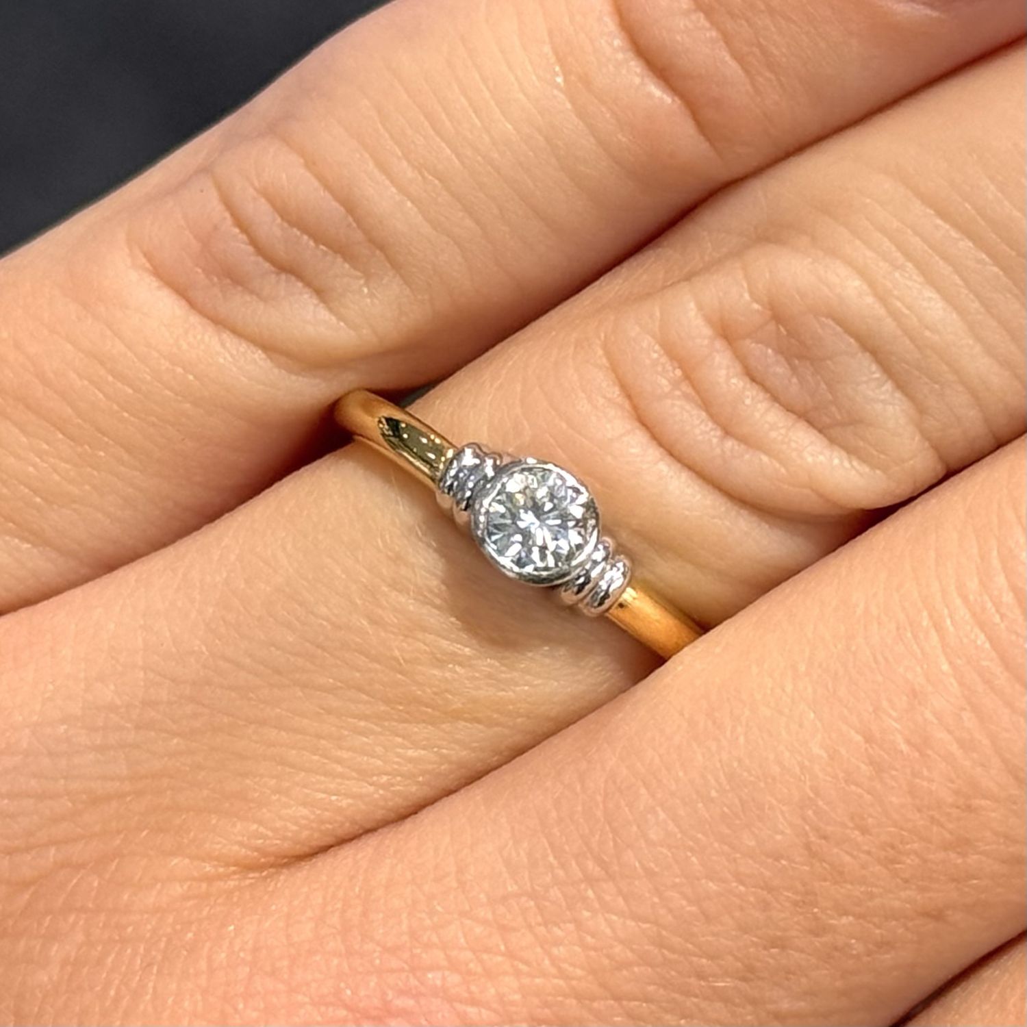 Pre-Owned 18ct Yellow gold 0.23ct Diamond Rubover Solitaire Pre-Owned 18ct Yellow gold 0.23ct Diamond Rubover Solitaire