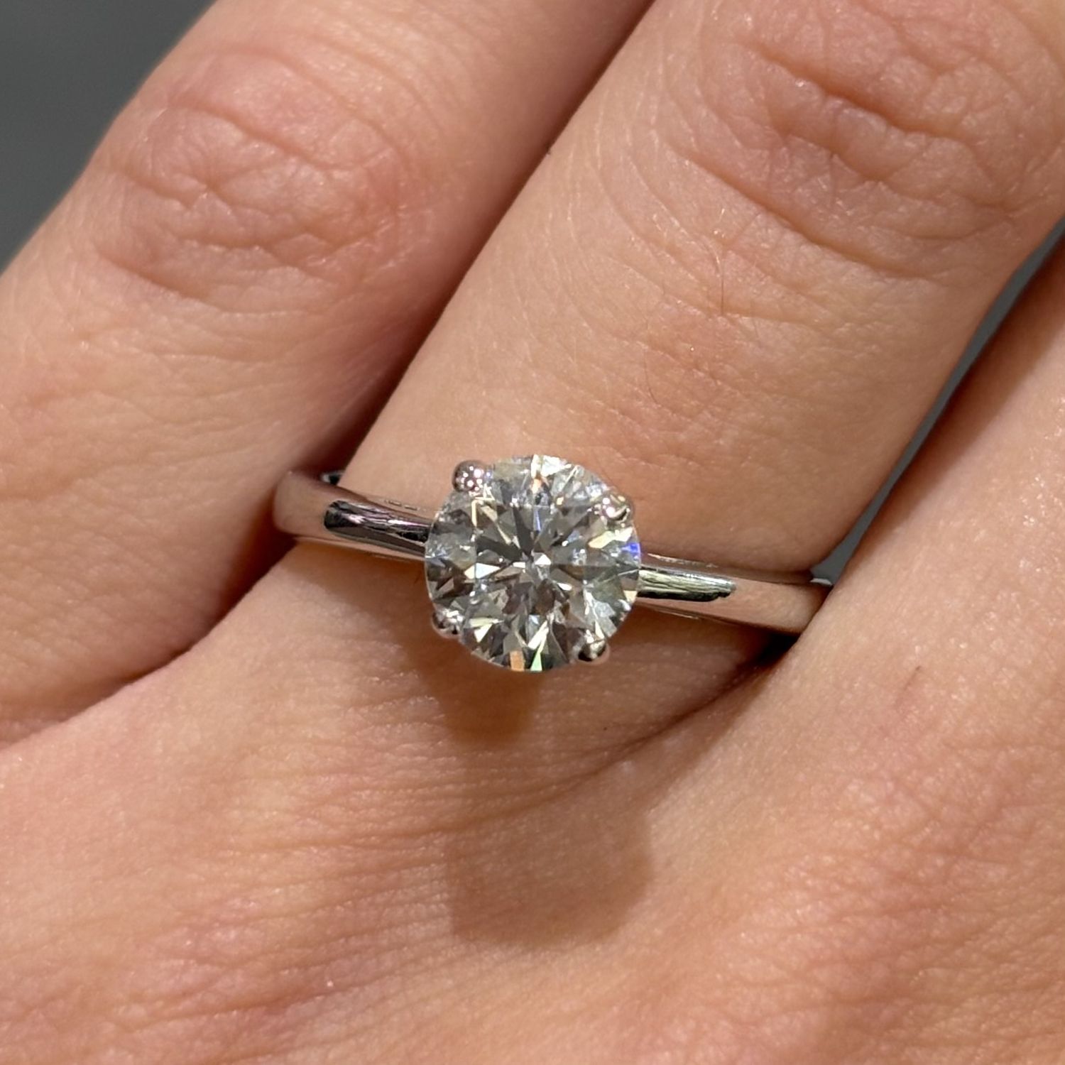 Pre-Owned 18ct White Gold 1.06ct Diamond Solitaire Ring Pre-Owned 18ct White Gold 1.06ct Diamond Solitaire Ring