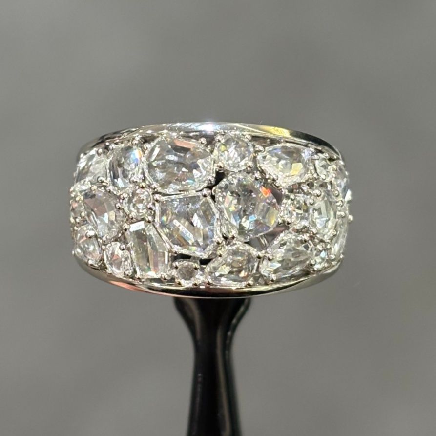 18ct White Gold 2.23ct Diamond Bombay Style Cluster Ring