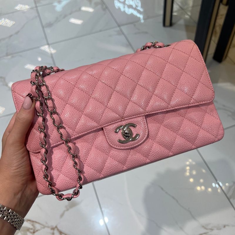 Pre-Owned Chanel Classic Medium Vintage Double Flap Sakura Pink Caviar with Silver Hardware