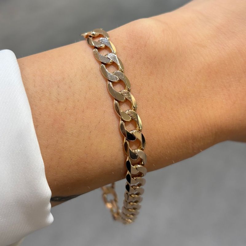 Pre-Owned 9ct Yellow Gold 8.5” Curb Bracelet 12.2g Pre-Owned 9ct Yellow Gold 8.5” Curb Bracelet 12.2g