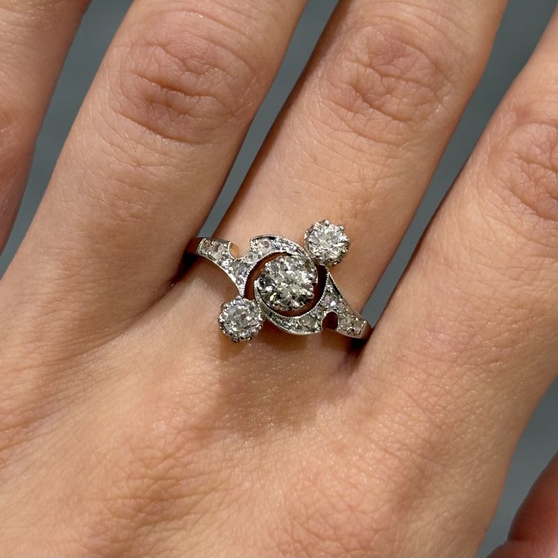 Pre-Owned Antique 0.60ct Old European & Rose Cut Diamond Ring Pre-Owned Antique 0.60ct Old European & Rose Cut Diamond Ring