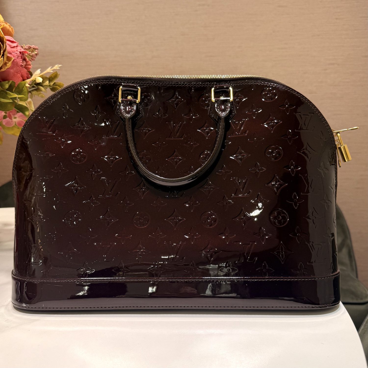 Pre-Owned Louis Vuitton  Alma GM - Amarante Vernis Pre-Owned Louis Vuitton  Alma GM - Amarante Vernis
