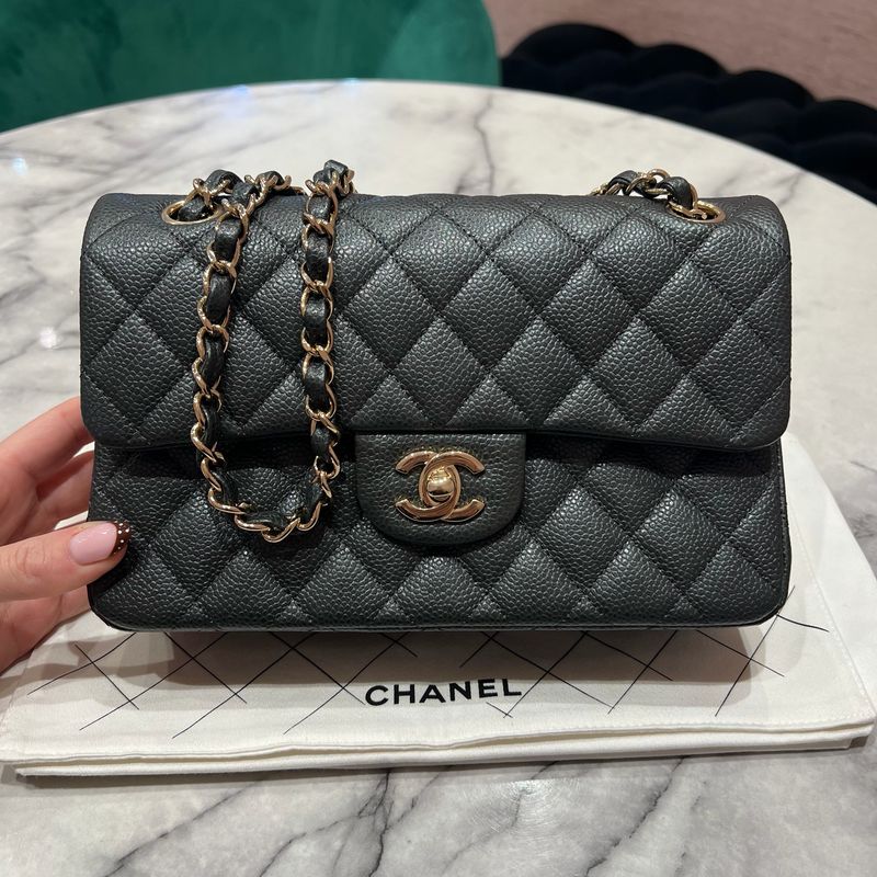 Pre-Owned Chanel Classic Small Double Flap 18S Pearly Dark Grey Caviar with Champagne Gold Hardware Pre-Owned Chanel Classic Small Double Flap 18S Pearly Dark Grey Caviar with Champagne Gold Hardware