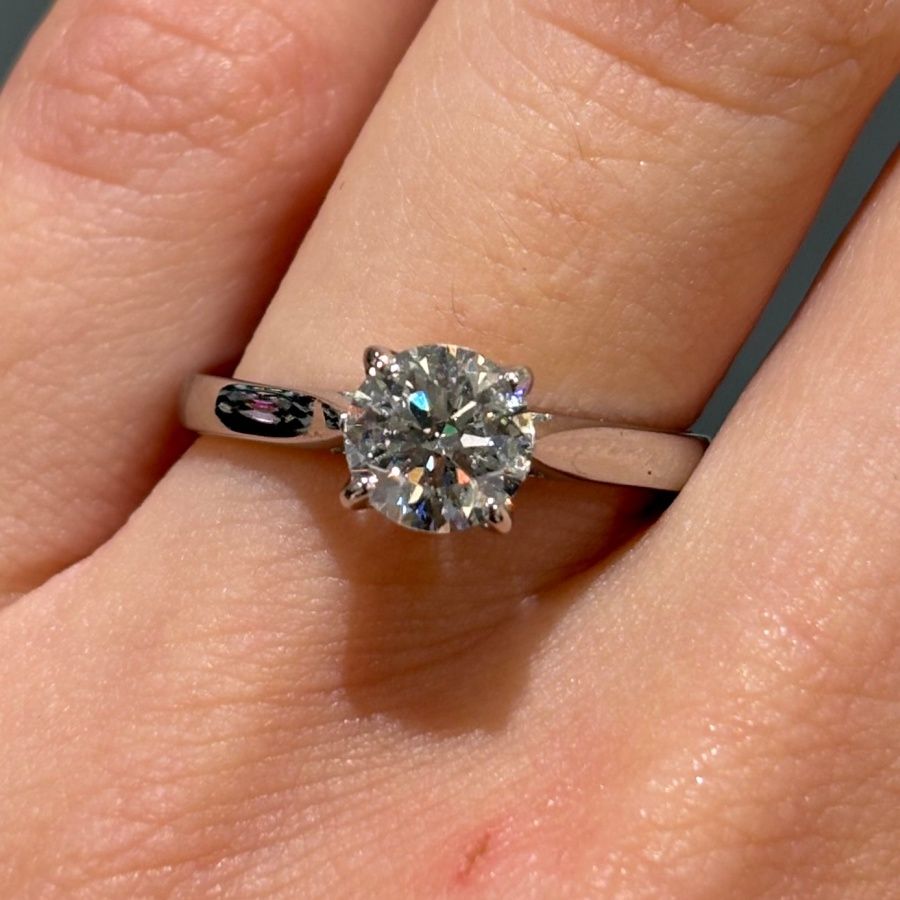Pre-Owned Platinum 0.88ct Diamond Solitaire Ring
