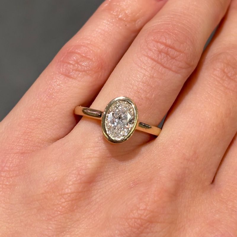 9ct Yellow Gold 1.01ct Oval Cut Lab Grown Diamond Rubover Set Ring