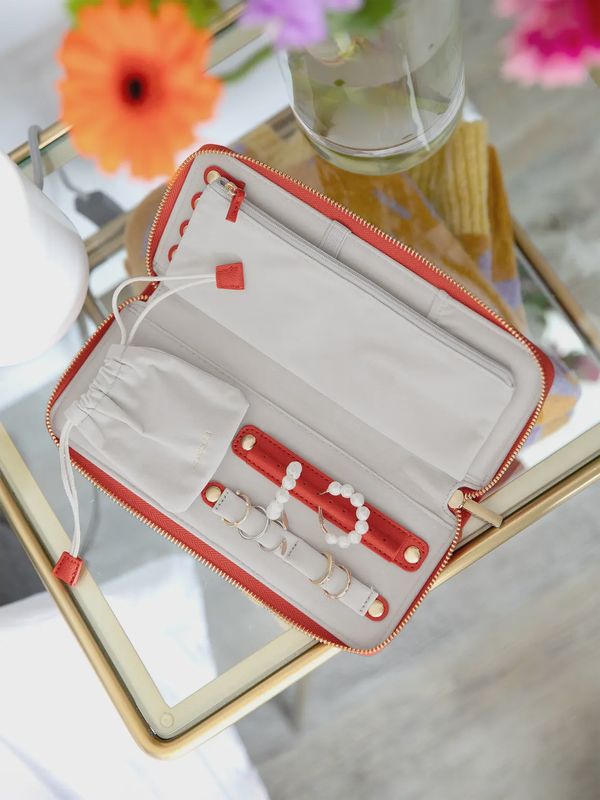 Red Jewellery Roll