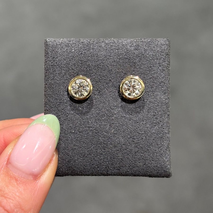 9ct Yellow Gold 1.40ct Lab Grown Diamond Rubover Set Stud Earrings