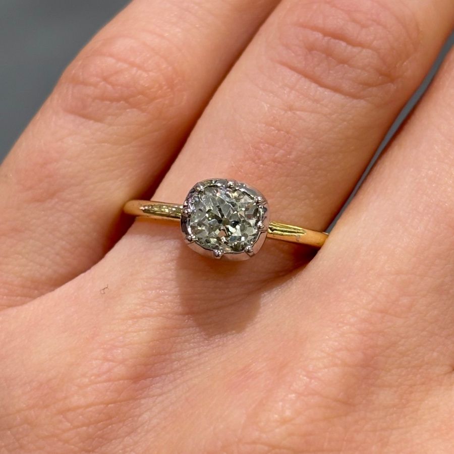 18ct Yellow Gold 1.00ct Old European Cut Vintage Style Button Back Solitaire Ring 18ct Yellow Gold 1.00ct Old European Cut Vintage Style Button Back Solitaire Ring